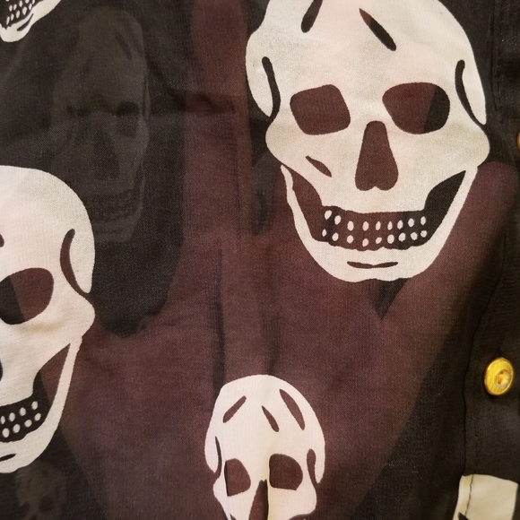 Last Kiss Skull Sheer Blouse Shirt S NWT - Picture 5 of 7